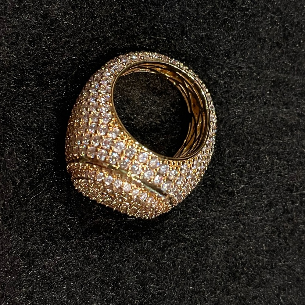 Ring - Picture 3 of 9
